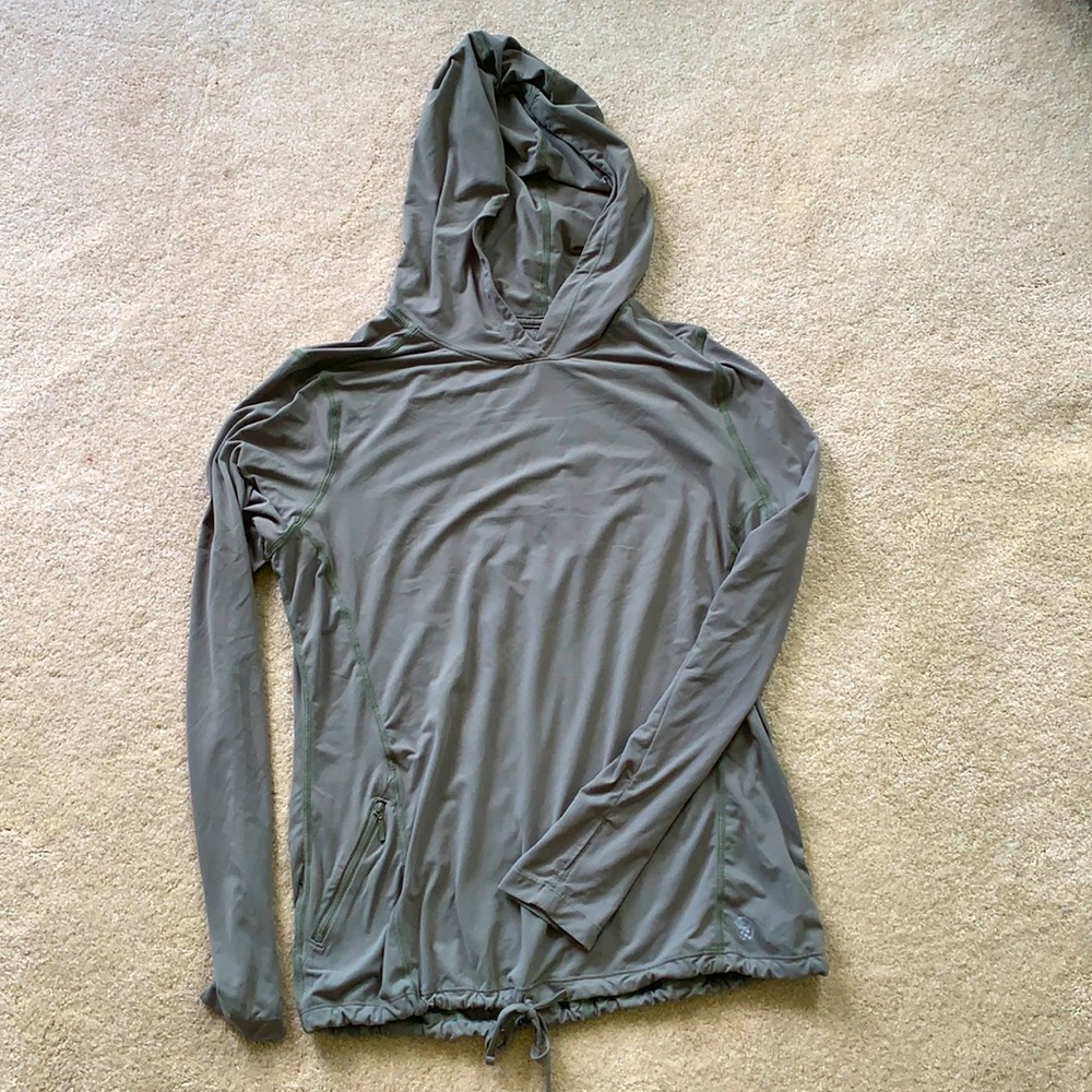 Army Green Mountain Hardwear Light Layer